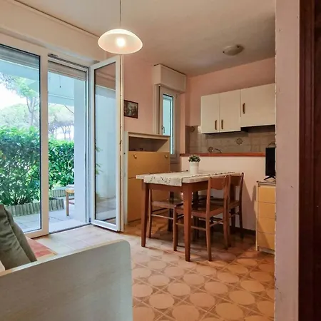 Cozy Flat In A With 3 Pools Бибионе